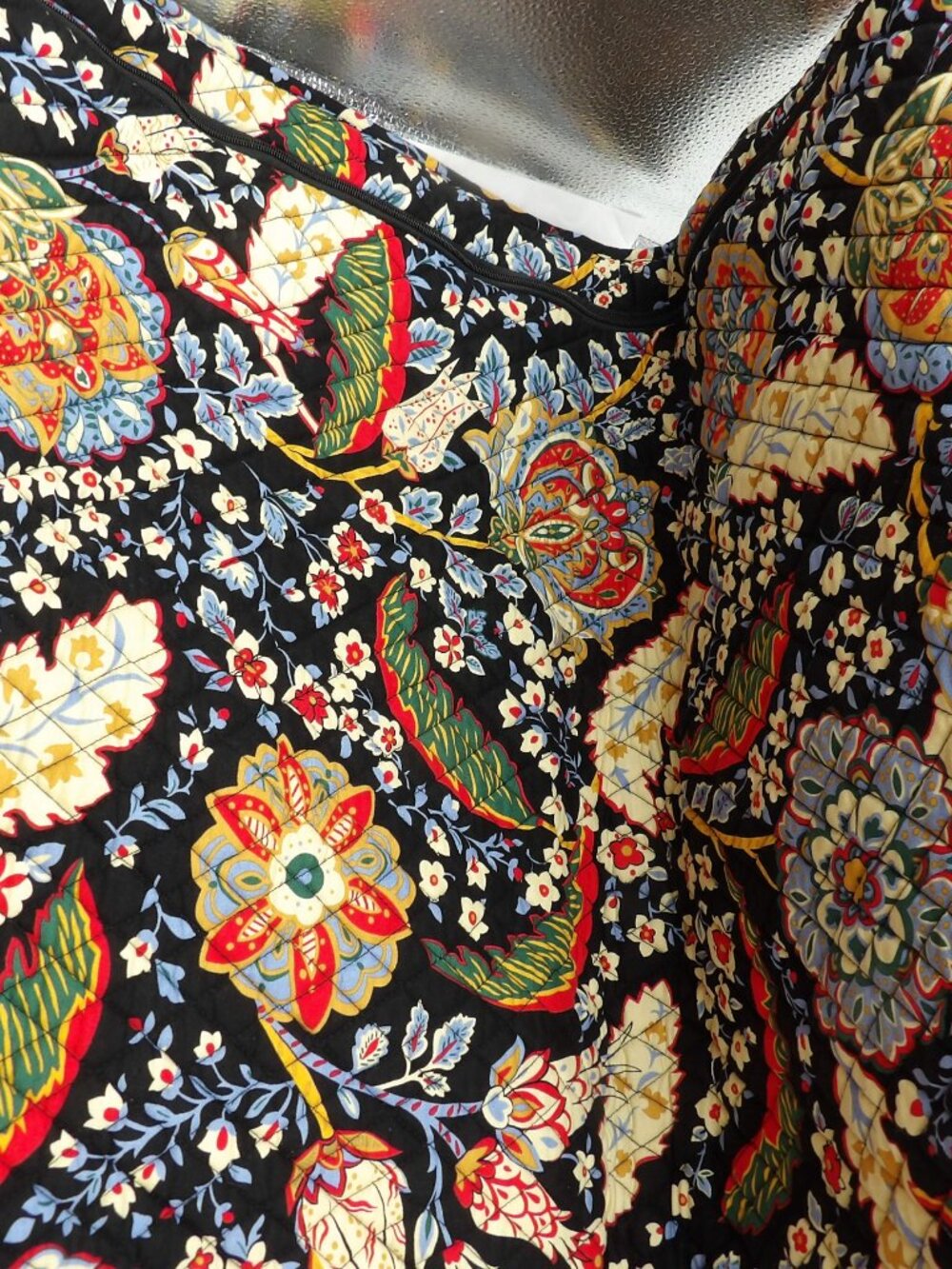 Vera Bradley Versailles Hanging Garment bag - Picture 2 of 7